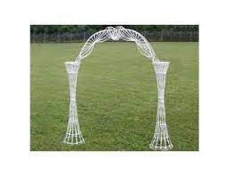 ARCH, WHITE WICKER